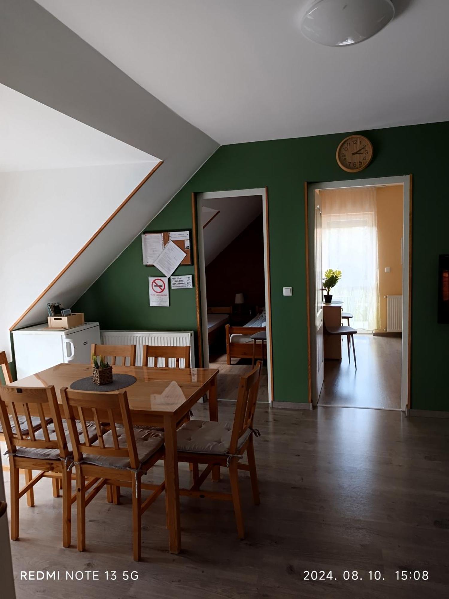Zita Apartman Eger Room photo